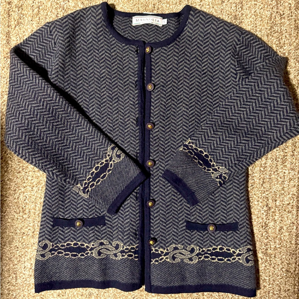 Vtg Magnolia navy blue and gray Chevron sweater large